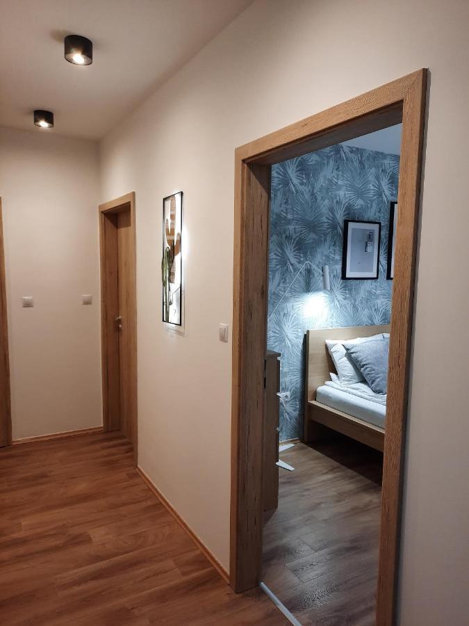 Bpr Space Grey Home With Balcony Будапеща Екстериор снимка